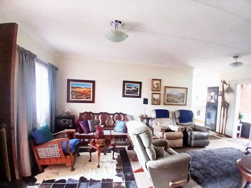 2 Bedroom Property for Sale in Denneoord Western Cape